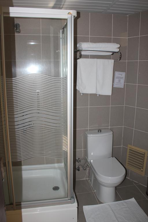 מרמריס Bonjour Hotel חדר תמונה